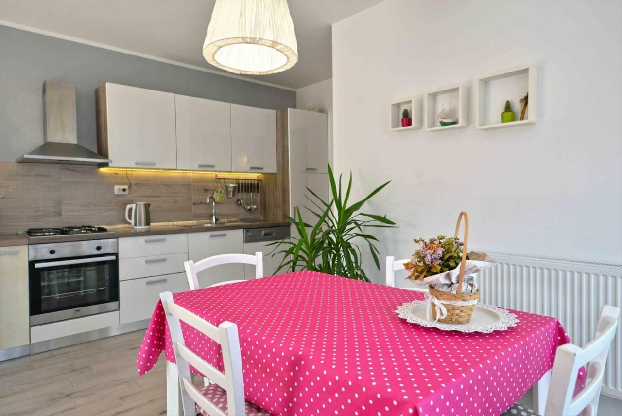 Apartment Kristina Murter Exteriör bild