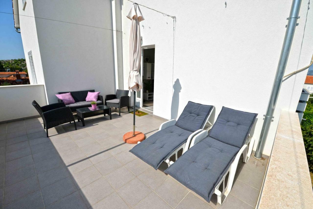 Apartment Kristina Murter Exteriör bild