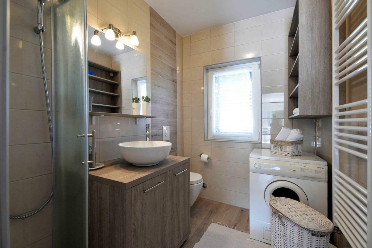 Apartment Kristina Murter Exteriör bild
